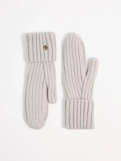 Варежки вязаные серого цвета с отворотом